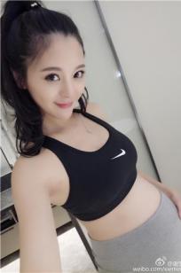 诱人的奶乳2在线播放